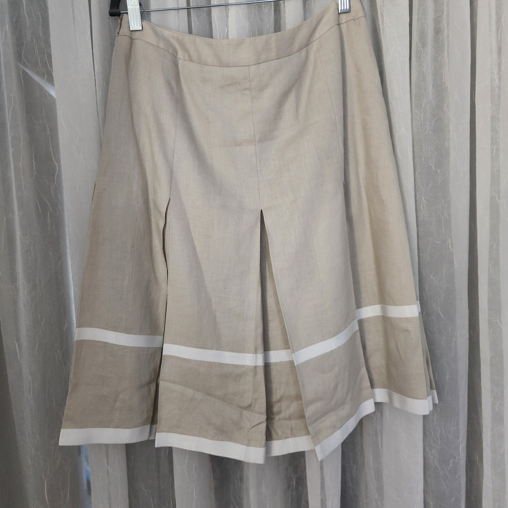 EUC Jones New York Tan Midi Box Pleat Skirt w/  White Grosgrain Ribbon Accent - Picture 4 of 7